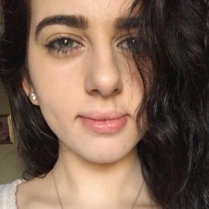 Meet your Posher, Michaela